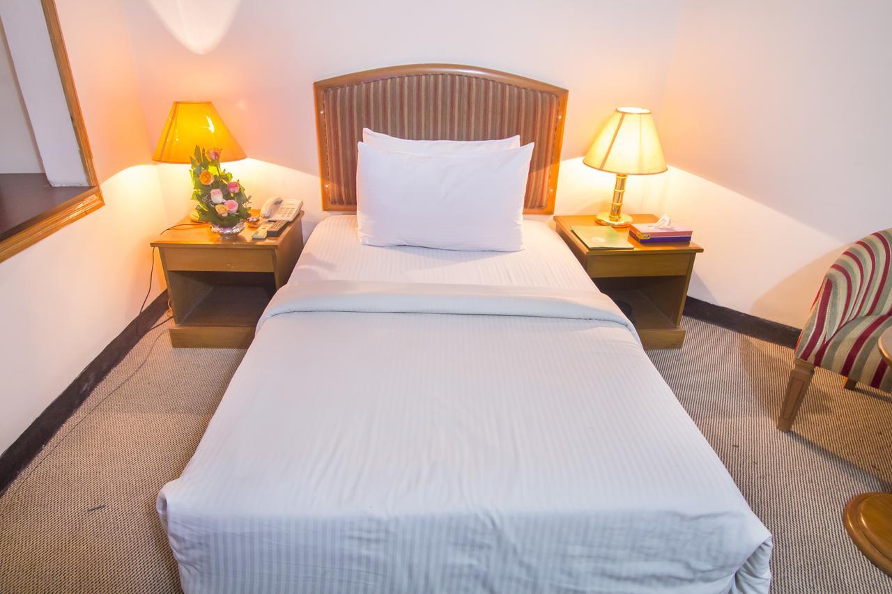 Hotel Swiss Park Dakka Dış mekan fotoğraf